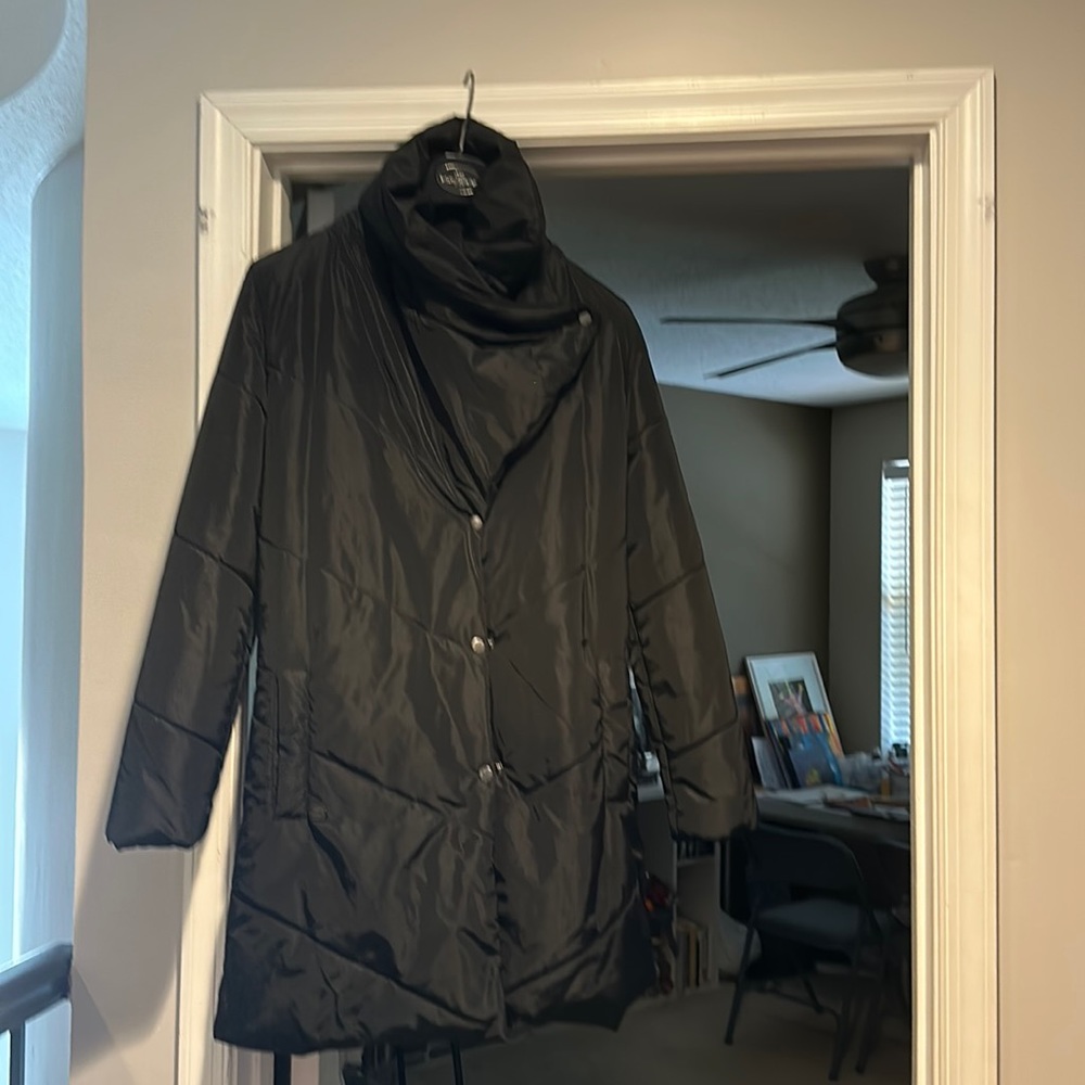 Women’s longer puff jacket great condition